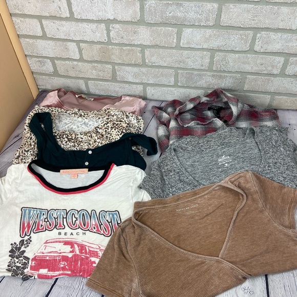 American Eagle Outfitters Tops - Mystery box size small shirts